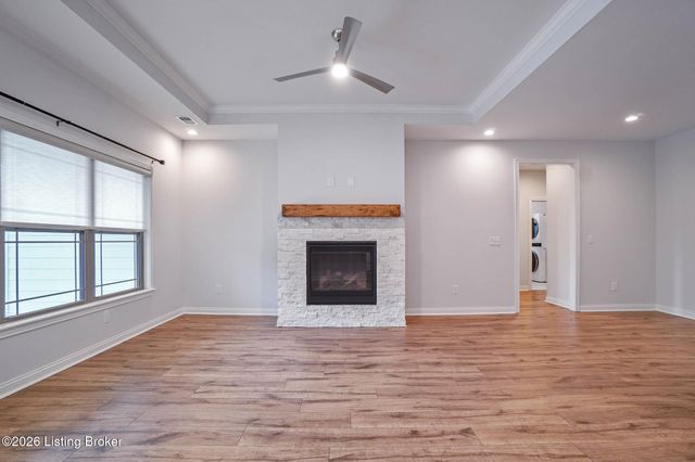 2821 Alder Wood Ln, La Grange, KY 40031