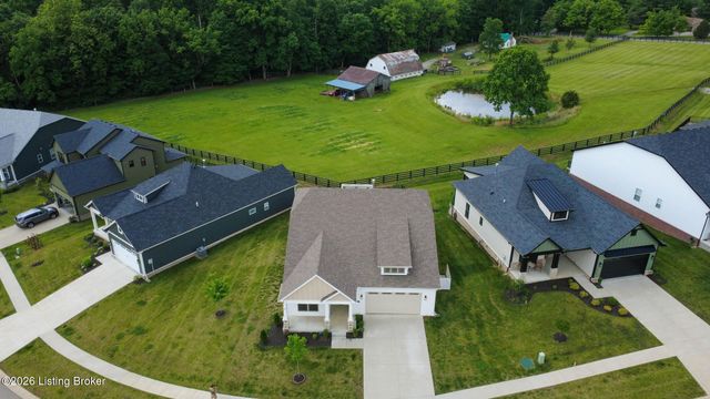 2821 Alder Wood Ln, La Grange, KY 40031