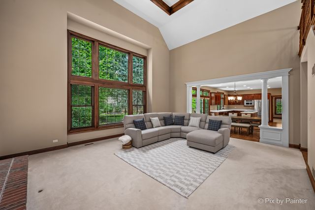 1105 Thoroughbred Circle, St. Charles, IL 60174