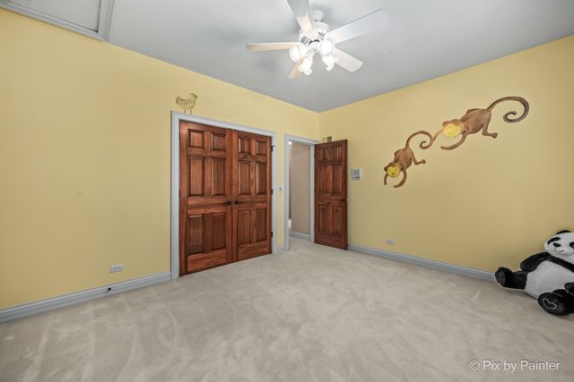 1105 Thoroughbred Circle, St. Charles, IL 60174