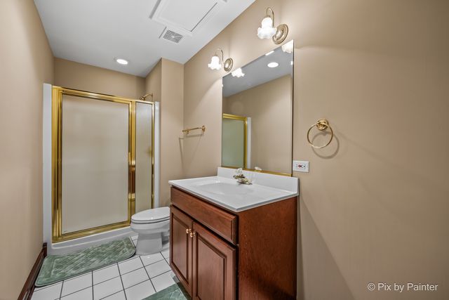 1105 Thoroughbred Circle, St. Charles, IL 60174
