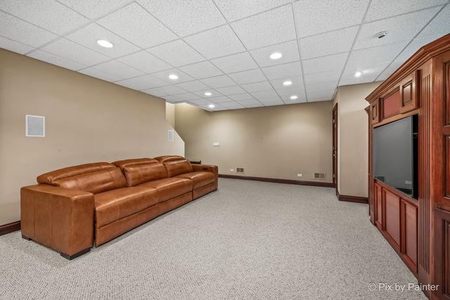 1105 Thoroughbred Circle, St. Charles, IL 60174
