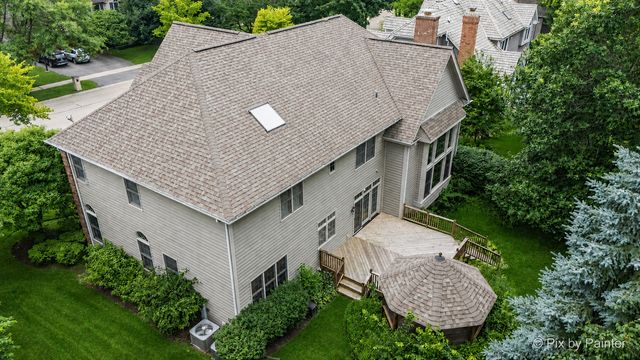 1105 Thoroughbred Circle, St. Charles, IL 60174