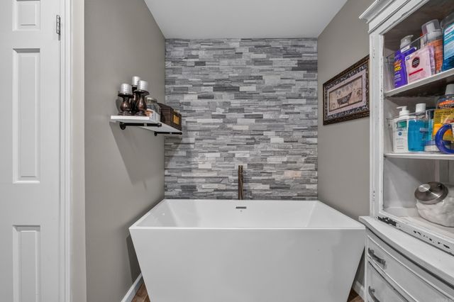 610 Silverwood Trail, North Little Rock, AR 72116
