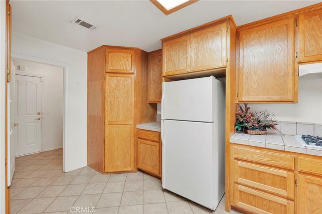 13030 Palos Grande Drive, Victorville, CA 92395