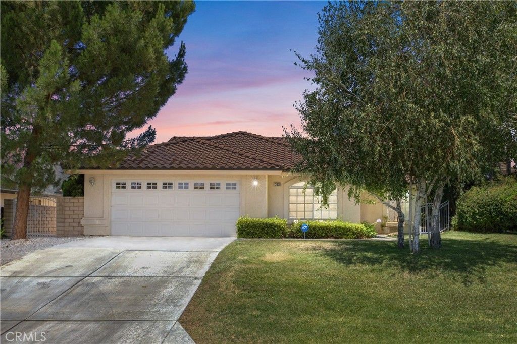 13030 Palos Grande Drive, Victorville, CA 92395