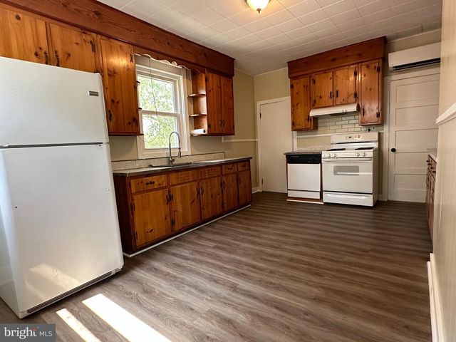 317 CONFIDENCE LN, Middletown, VA 22645