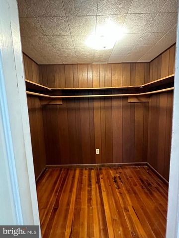 317 CONFIDENCE LN, Middletown, VA 22645