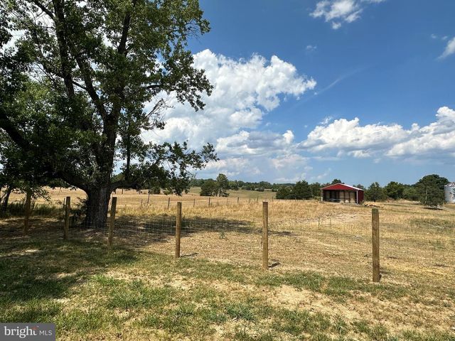 317 CONFIDENCE LN, Middletown, VA 22645