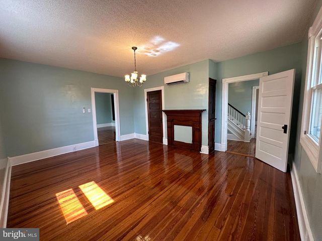 317 CONFIDENCE LN, Middletown, VA 22645