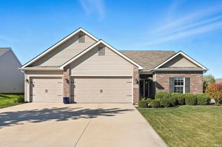 8235 Astoria Hill, Fort Wayne, IN 46835