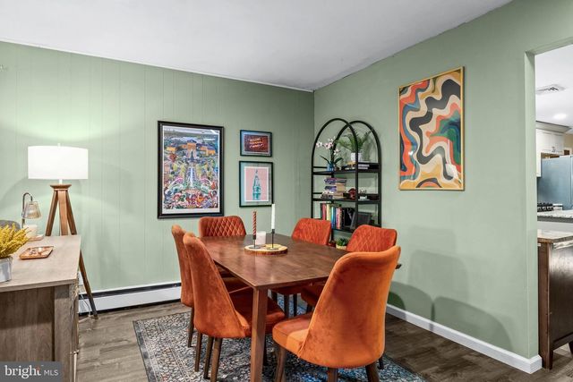 219 W CENTER AVE, Maple Shade, NJ 08052