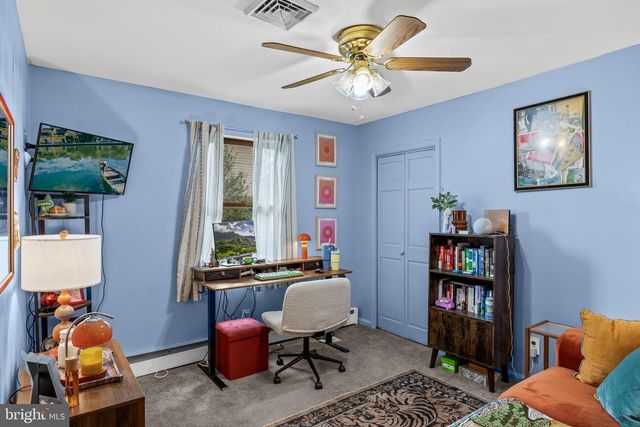 219 W CENTER AVE, Maple Shade, NJ 08052