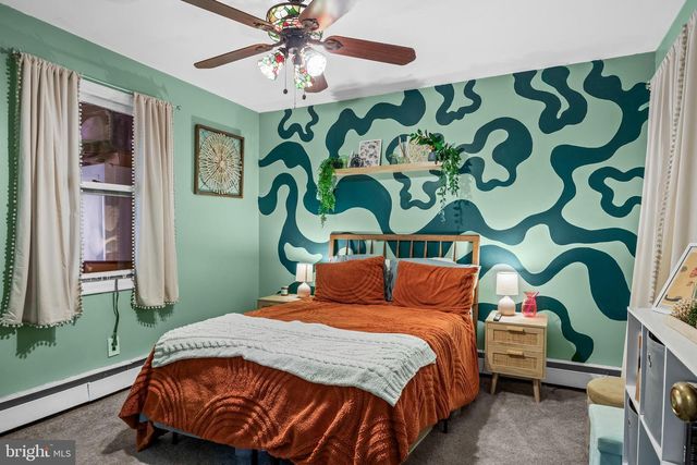 219 W CENTER AVE, Maple Shade, NJ 08052