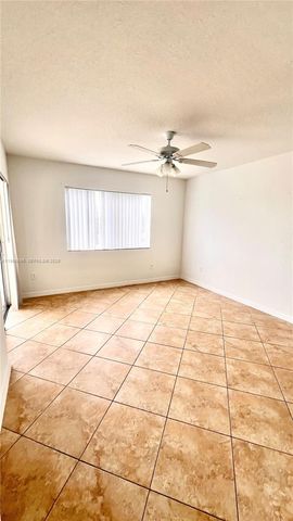 18810 NW 57th Ave 201, Hialeah, FL 33015