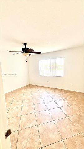 18810 NW 57th Ave 201, Hialeah, FL 33015