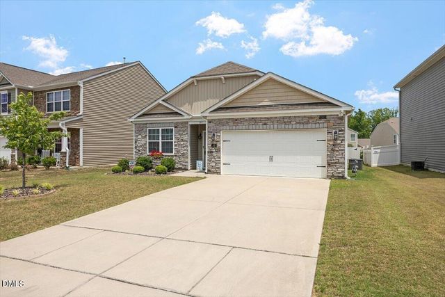 145 S Great White Way, Clayton, NC 27527