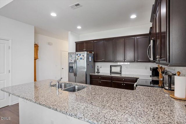 145 S Great White Way, Clayton, NC 27527