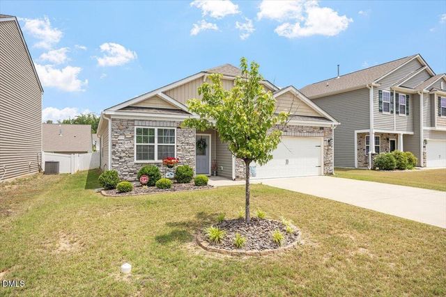 145 S Great White Way, Clayton, NC 27527