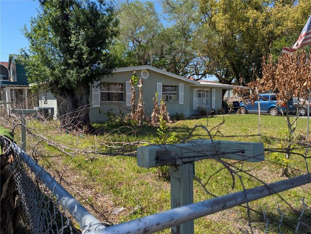 8740 N TANGERINE PLACE, Tampa, FL 33617