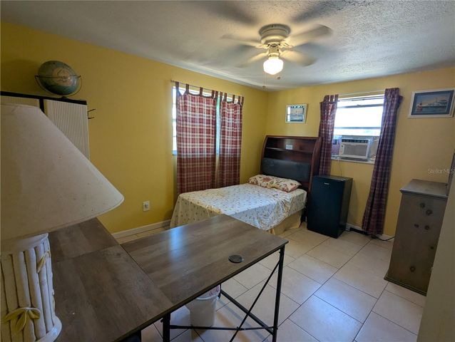 8740 N TANGERINE PLACE, Tampa, FL 33617