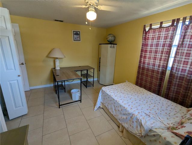 8740 N TANGERINE PLACE, Tampa, FL 33617