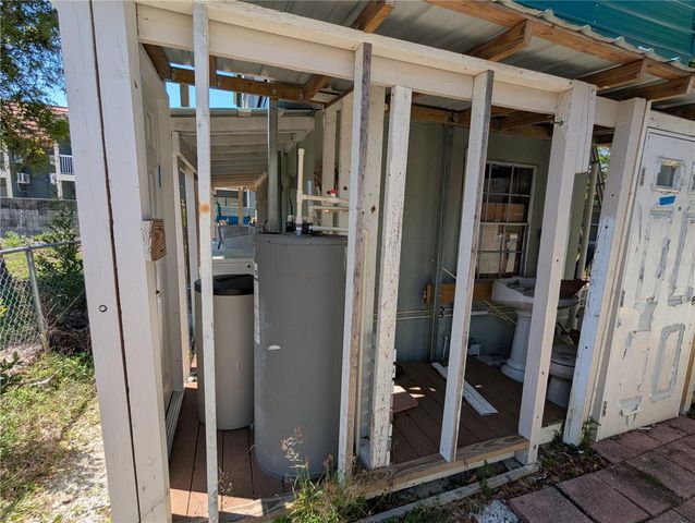 8740 N TANGERINE PLACE, Tampa, FL 33617