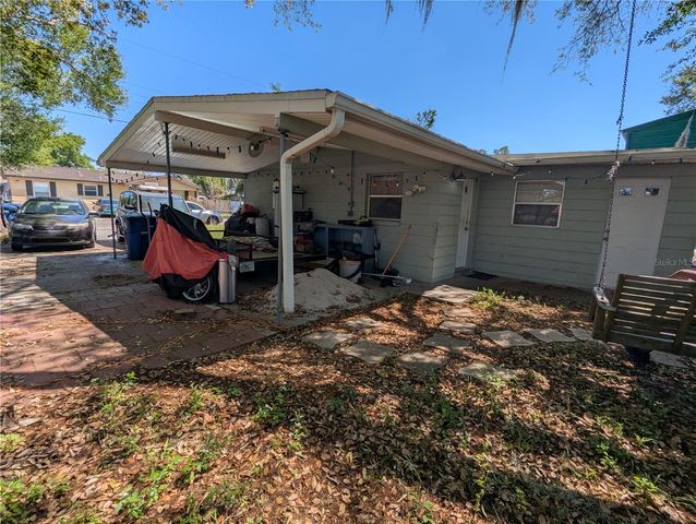 8740 N TANGERINE PLACE, Tampa, FL 33617