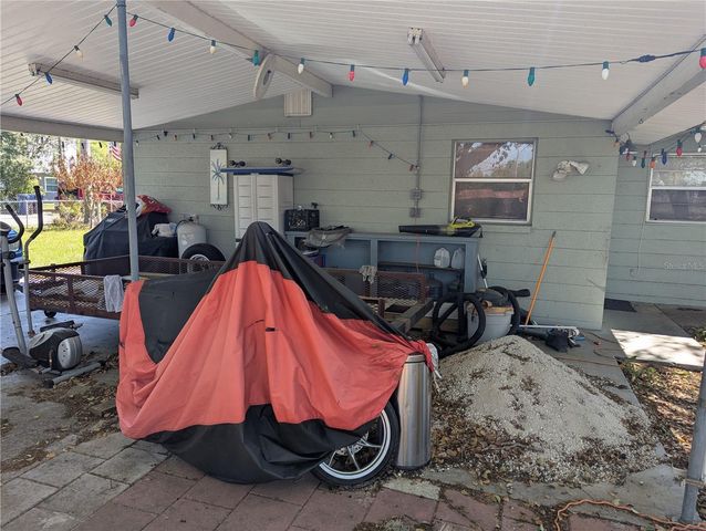 8740 N TANGERINE PLACE, Tampa, FL 33617