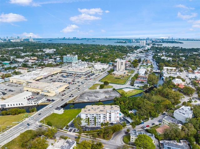 7801 NE 4th Ct 304, Miami, FL 33138