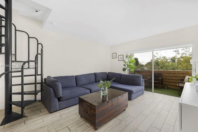 7801 NE 4th Ct 304, Miami, FL 33138