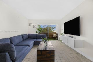 7801 NE 4th Ct 304, Miami, FL 33138