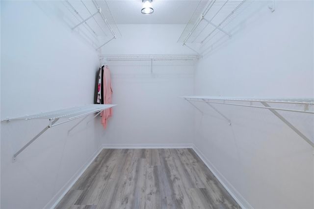 1934 NEW BEDFORD DRIVE, Sun City Center, FL 33573