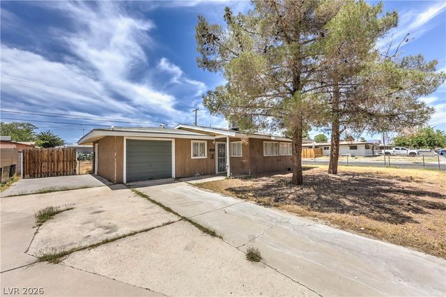 933 Mezpah Street, Las Vegas, NV 89106