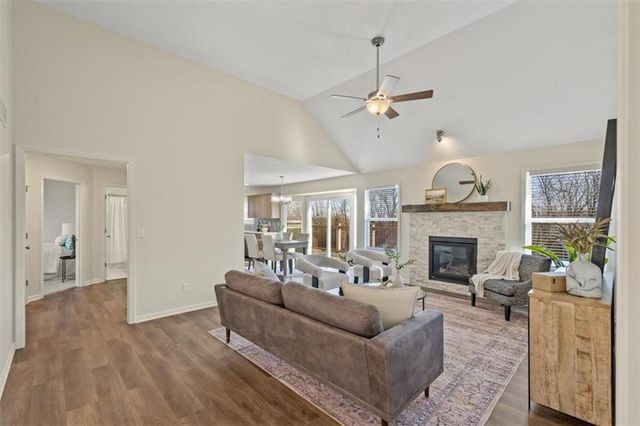 1015 NE 91 Terrace, Kansas City, MO 64155