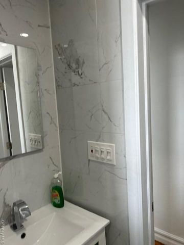 754 Brady Avenue 605, Bronx, NY 10462