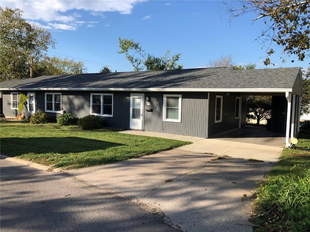 310 & 320 4th Street, Marion, IA 52302