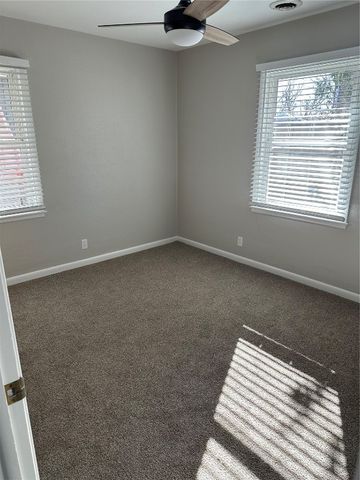 310 & 320 4th Street, Marion, IA 52302