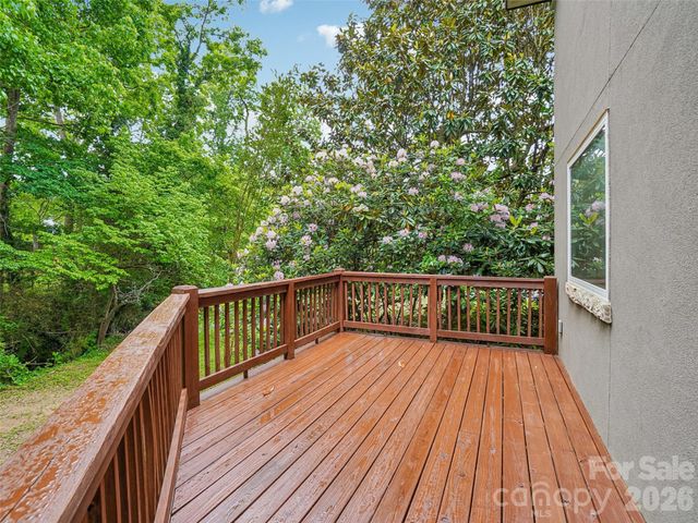 3 Delaware Avenue, Asheville, NC 28806