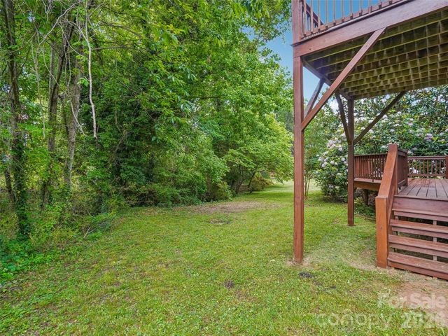 3 Delaware Avenue, Asheville, NC 28806