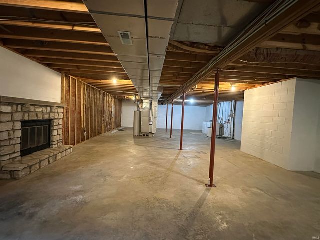 1830 E Thornton Drive, Bloomington, IN 47401