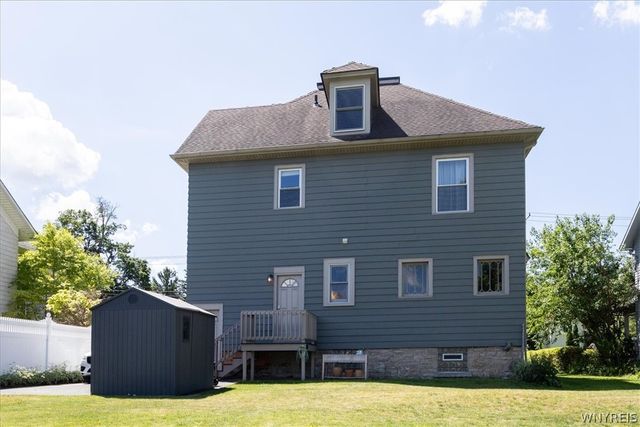 376 High Street, Lockport City, NY 14094