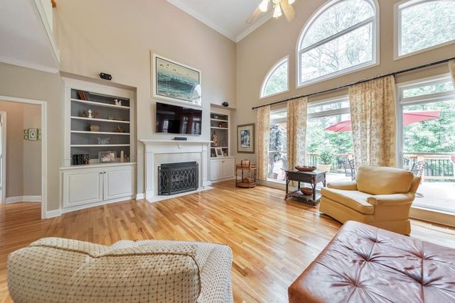 1327 Bridgemill Avenue, Canton, GA 30114