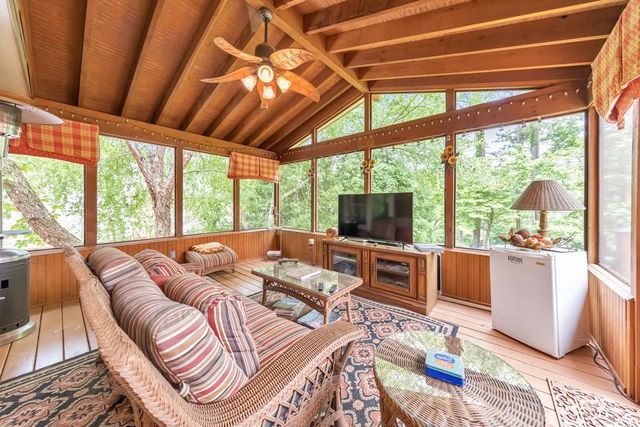 1327 Bridgemill Avenue, Canton, GA 30114