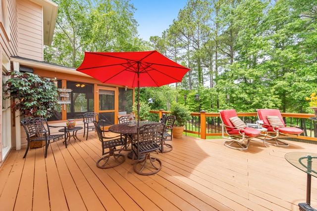 1327 Bridgemill Avenue, Canton, GA 30114