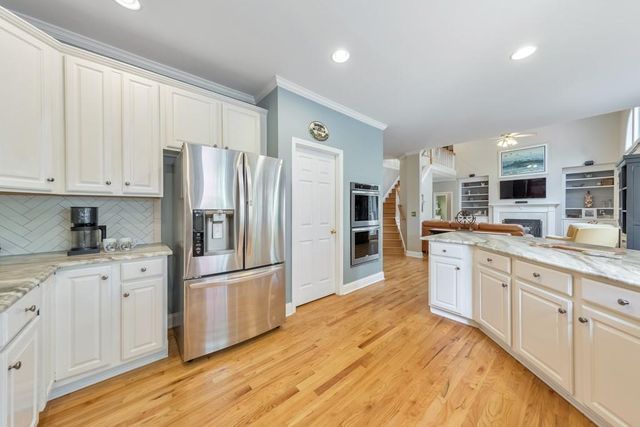 1327 Bridgemill Avenue, Canton, GA 30114