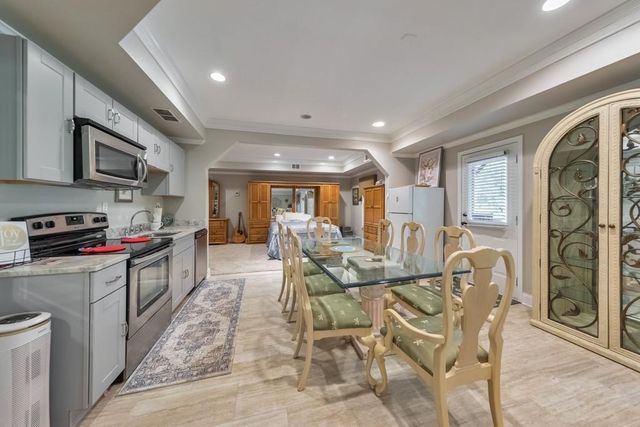 1327 Bridgemill Avenue, Canton, GA 30114