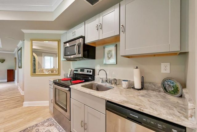 1327 Bridgemill Avenue, Canton, GA 30114