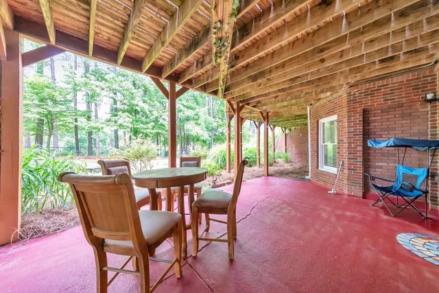 1327 Bridgemill Avenue, Canton, GA 30114