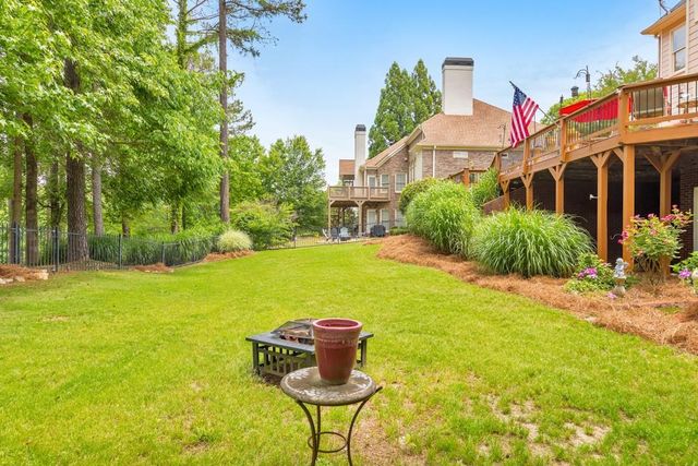 1327 Bridgemill Avenue, Canton, GA 30114